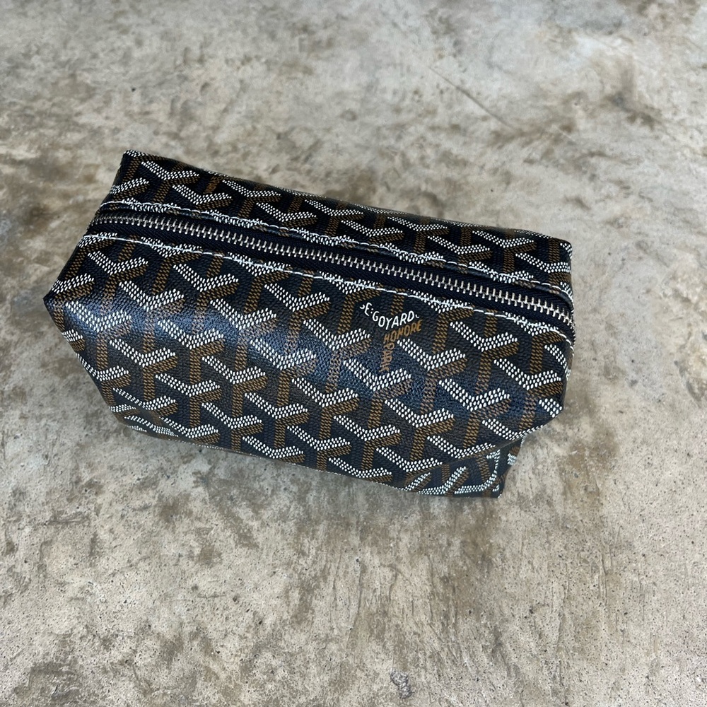 Goyard Black and Gray Toiletry Bag